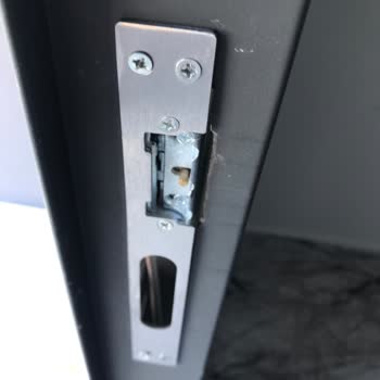 Kapısan Hatasına İlgisiz Kalıyor.