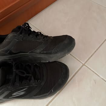 Skechers Ayakkabıların Çok Kısa Süre İçerisinde Patlaması.