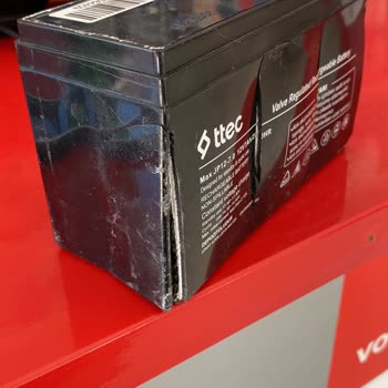 Tesan Akü Elimizde Patladı