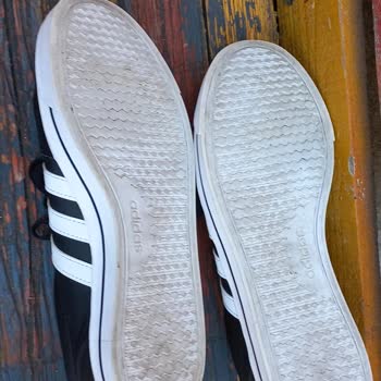 adidas Kullanılmış Ayakkabı Geldi