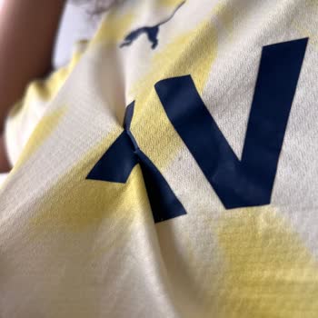 Puma Formanın Yazıları Yapışması