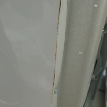 Migros Tarafımdan Tarafıma Verilen Darbe Almış Paslı Kurutma Makinesi