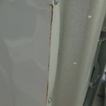 Migros Tarafımdan Tarafıma Verilen Darbe Almış Paslı Kurutma Makinesi