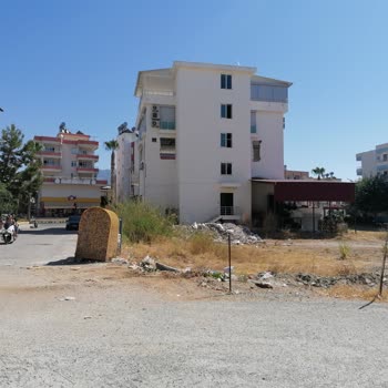 Anamur Belediyesi Çöp Ve Sokak Temizliğinin Olmaması