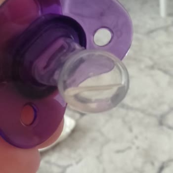 Wee Baby Emzik Aldım İçine Su Giriyor.