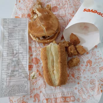 Popeyes Bozuk Ve Kalitesiz Ürünler Satıyor