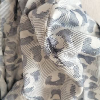 Kayra Giyim 'den Alınan Elbise Paçavra Gibi Çıktı