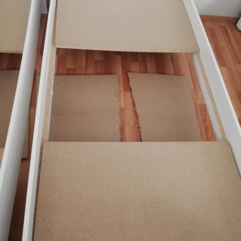 Vivense Yataklarım Kırıldı Yattığımız Gibi Kendimizi Yerde Buluyoruz!