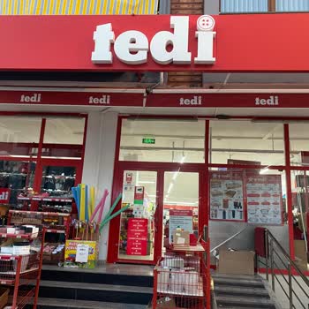 Küçükkuyu Tedi Mağazasında Çalışanlar Kafasına Göre Mağaza Kapatıyor