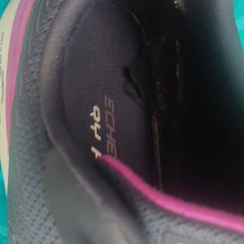 Skechers Spor Ayakkabı Astar Yırtılması