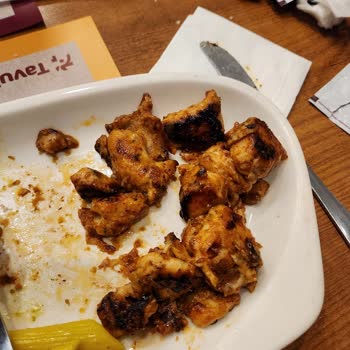 Ankamall Tavuk Dünyası Çürük Sebze Ve Yanık Tavuk