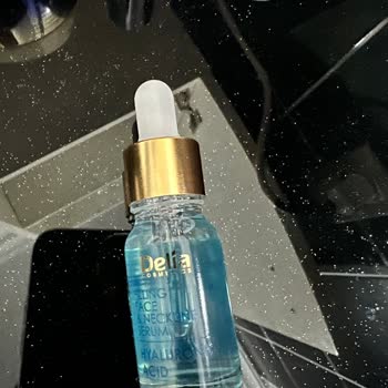 Zümrüt Parfümeri 'de Açılmış Ve Kullanılmış Ürün