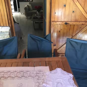 Mudo Concept Kirik Sandalye Ve Hatalı Masa