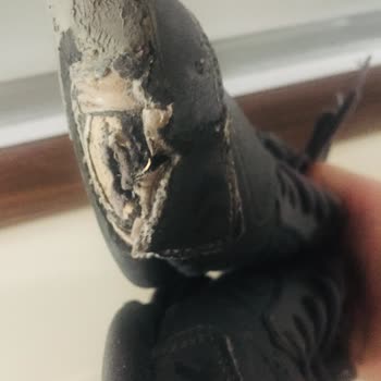 Hummel Spor Ayakkabı 2 Ayda Kullanılmaz Halde