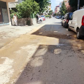 Karayolları Genel Müdürlüğü Asfaltlama İstiyoruz Acil Müdahale