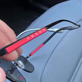 Sunglass Hut'tan Aldığım Prada Gözlüğü Hala Sorunlu Ve Çözümsüz