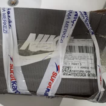 Sürat Kargo Paketlerin Perişan Halde, Dağınık Açık Gelmesi