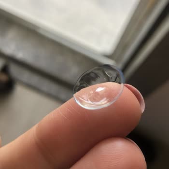 Acuvue Oasys Lens Paketinde Çizikler Var