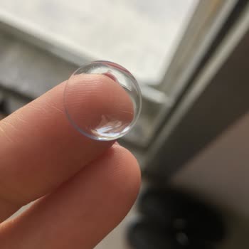 Acuvue Oasys Lens Paketinde Çizikler Var