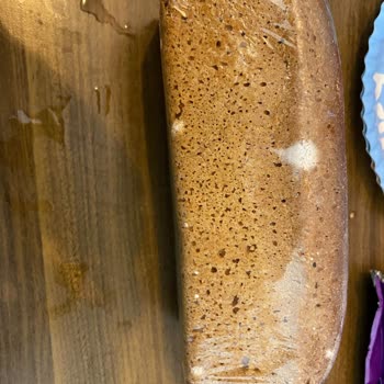 Elif Yöresel Ürünler Küflenmiş Ekmeklerin Geri İstenmesi