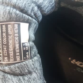 Skechers Ayakkabı İçindeki Jel Taban Toplanması