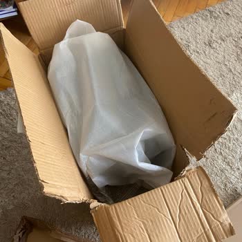 Hepsiburada'nın Kutusuz Kullanılmış Ürün Göndermesi