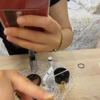 İstikbal Oturma Grubunu. Kumaşları Hasarlı Aynam Kırık