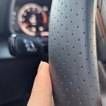Avek Otomotiv Servis Avek Yetkili Serviste Zarar Gören Araç