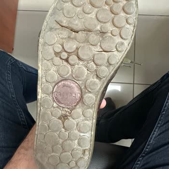 Metro AVM’den Satın Aldığım Camper Ayakkabının Tabanının Yırtılması