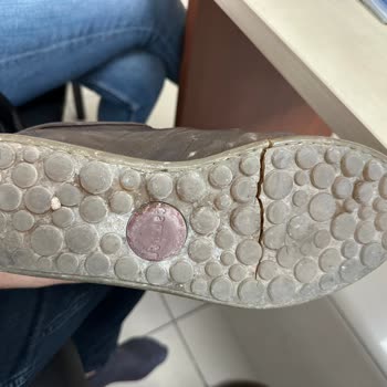 Metro AVM’den Satın Aldığım Camper Ayakkabının Tabanının Yırtılması