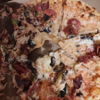 Yemek Sepeti Hero's Pizza Parçalanmış