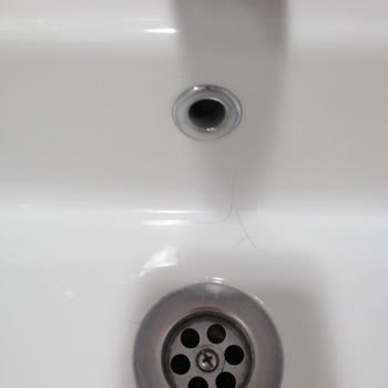 Ege Vitrifiye Lavaboda Çatlaklar!