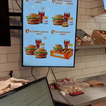 Popeyes Menü Fiyatlarını 3 Aydır Yazmıyor!
