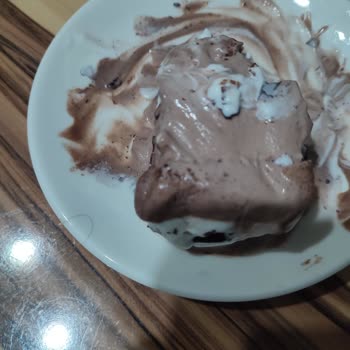 Algida Dondurma İçinden Kıl Çıktı