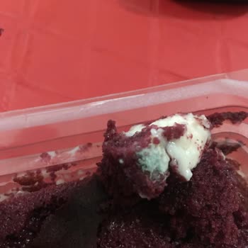 BİM Marketten Aldığım Osmanoğlu Marka Kadife Tatlısı Küflü Çıktı.