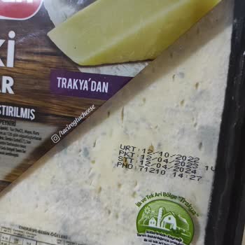 Peysan Marka Eski Kaşar Peyniri Paketli Halde Küflenmiş