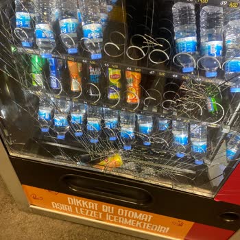 Karaca Otomat Kapağı Kilitli, Ürün Alamadım