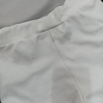 Bosch Çamaşır Makinesi Çamaşırları Yağ Lekeli Çıkarıyor!