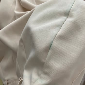 Manuka Pantolonum İlk Giyimde Tüylendi