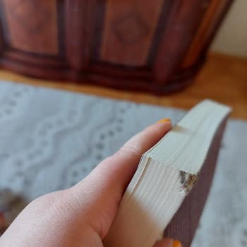 İlknokta Kitap Sitesi - Kötü Durumda Gelen Kitaplar Ve İade Sorunu