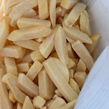 BİM Dondurulmuş Patates Çok Kötü Ve Boyları Aşırı Küçük