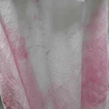 LCW Dream Marka Beyaz Gömleğin Çamaşır Suyuyla Yıkanınca Pembeleşmesi