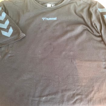 Hummel Marka Kalitesiz T-shirt