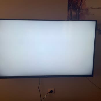 Arçelik TV Kanallar Gelmiyor. Ekranda Karartı Var.