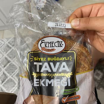BİM Bozuk Ekmek Satılıyor