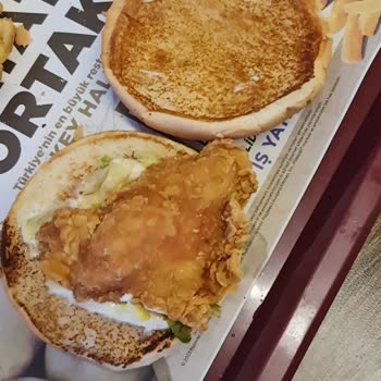 Popeyes Panora İlgisizliği Ve Duyarsızlığı