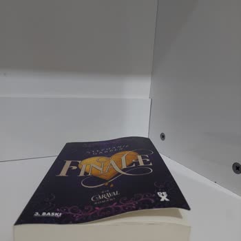 Amazon Hasarlı Kitap Gönderimi