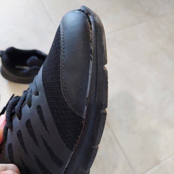 Hummel Ayakkabımın Yapışkanları Açıldı