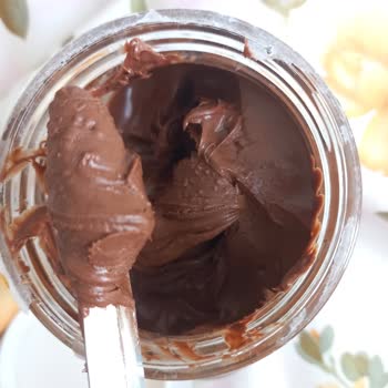 Nutella'nın İçindeki Kabarcıklar