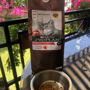 Hepsiburada Kedi Maması Orijinalliği Şüpheli